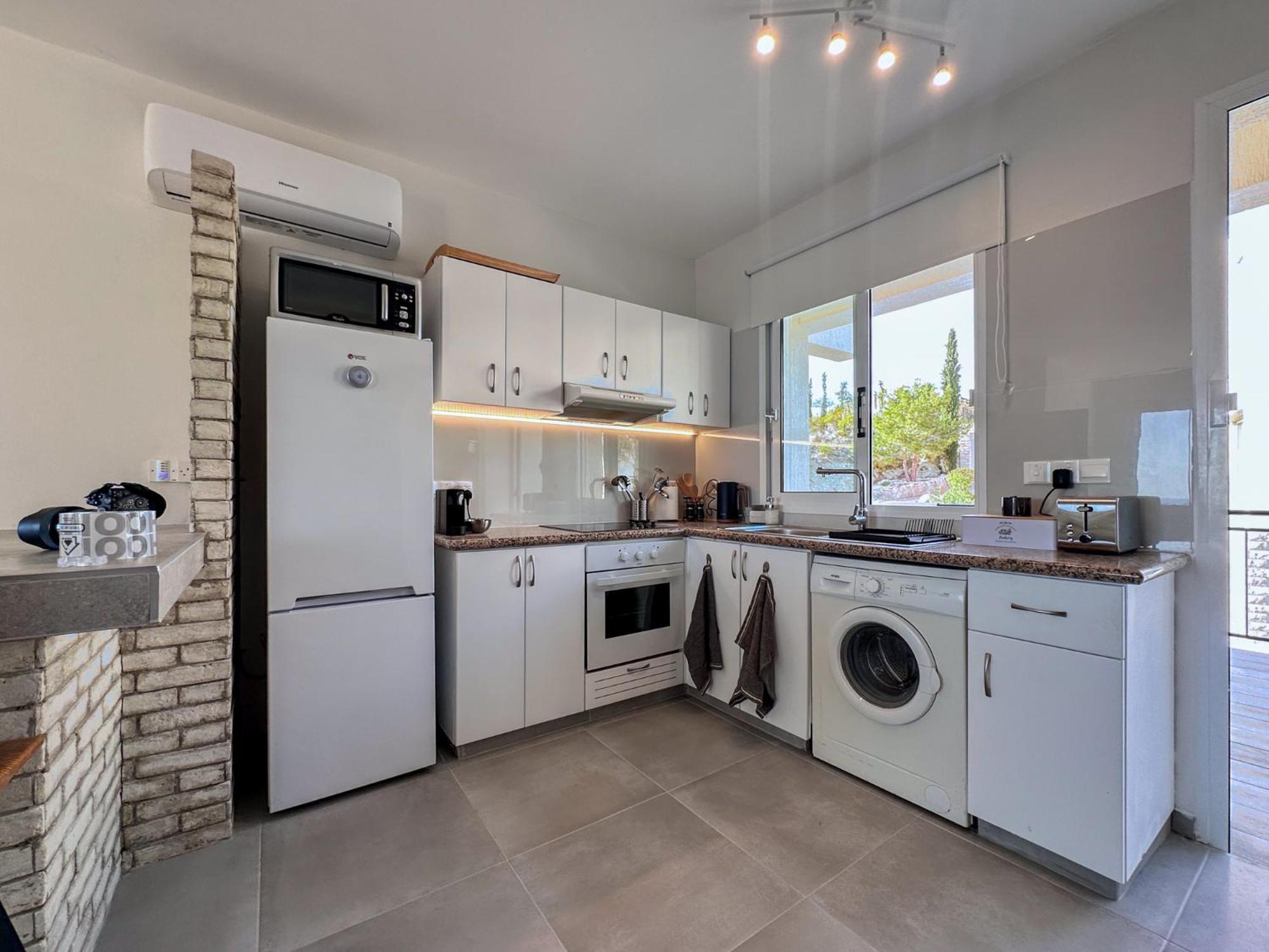 Eden Blue-Horizon 1B, Paphos, Sea View, Pool Apartment Konia Bagian luar foto