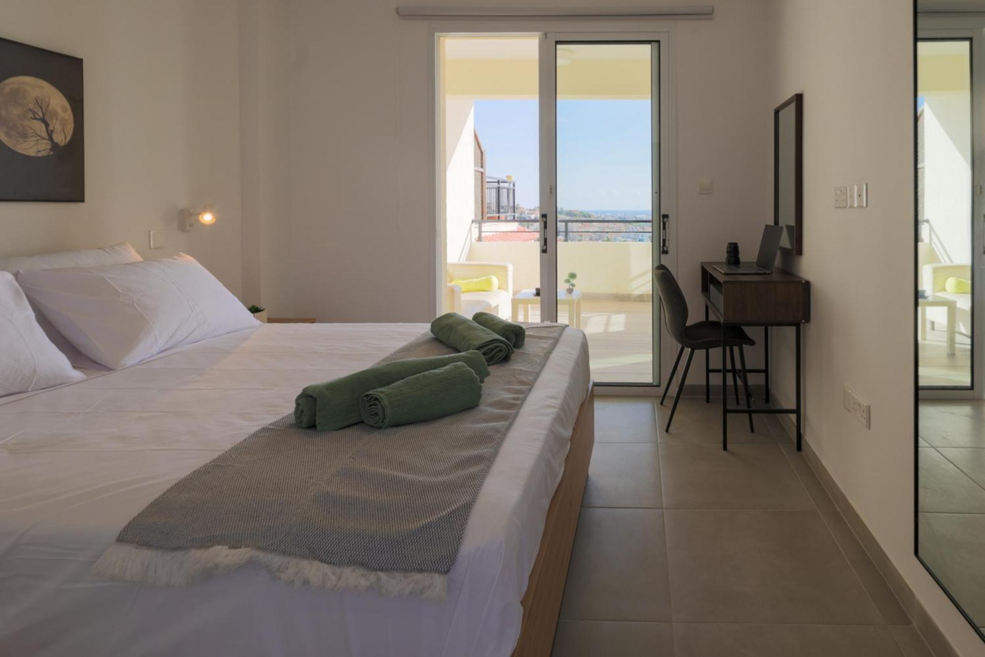 Eden Blue-Horizon 1B, Paphos, Sea View, Pool Apartment Konia Bagian luar foto