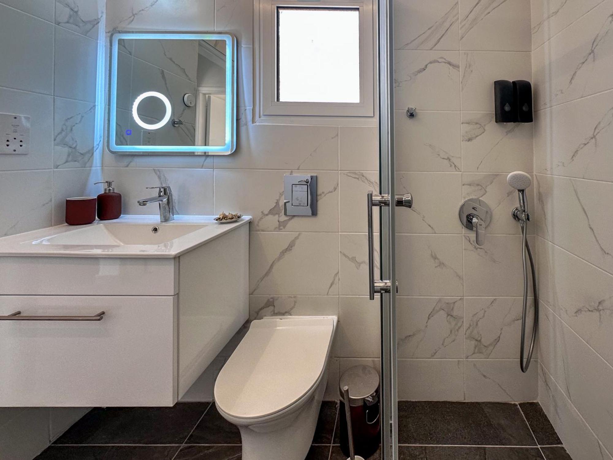 Eden Blue-Horizon 1B, Paphos, Sea View, Pool Apartment Konia Bagian luar foto